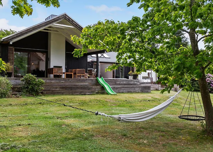 Vakantiehuis Cozy In With Sauna